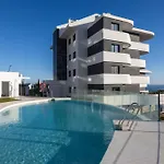 Panorama Luxury Penthouse In Higueron * فوينخيرولا