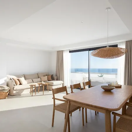 Panorama Luxury Penthouse In Higueron