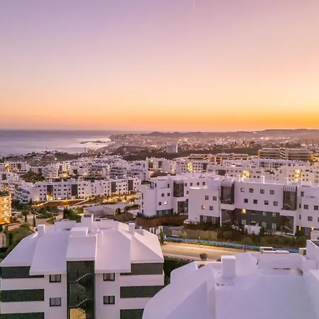Panorama Luxury Penthouse In Higueron 아파트 *