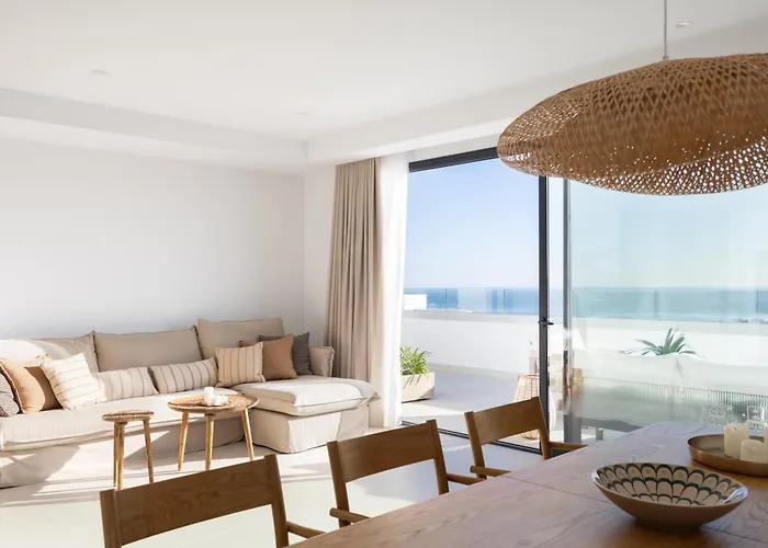 Panorama Luxury Penthouse In Higueron